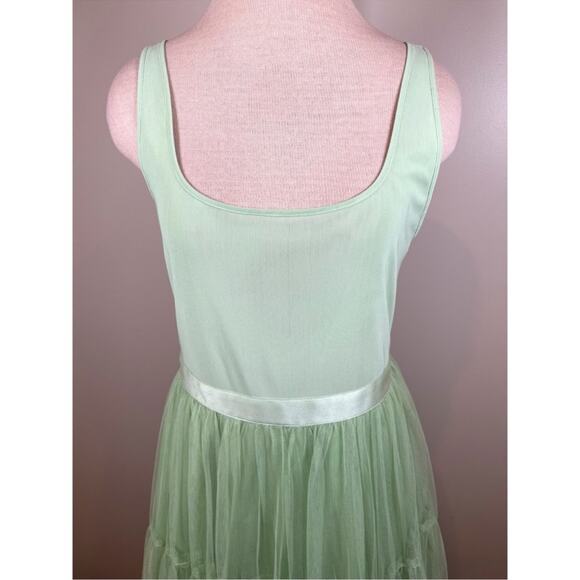 ALICE + OLIVIA Chara Tulle Scoop Neck Pistachio Green Midi Dress Size 8 - Picture 5 of 13